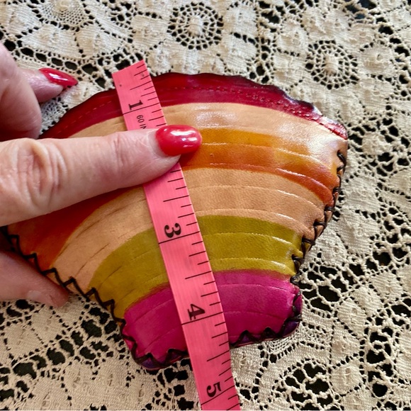 🐚Shell Shaped Leather Coin Wristlet🐚 NEW - Picture 5 of 6